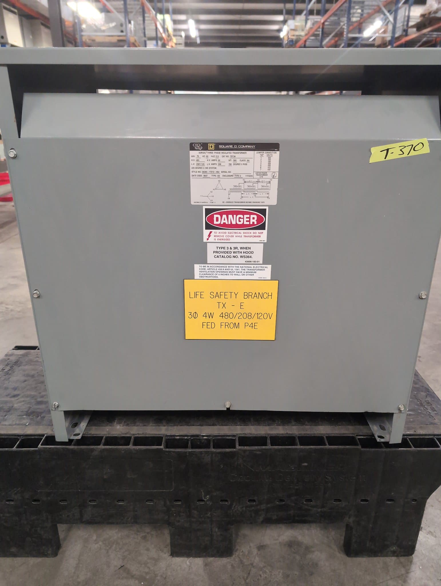 Square D 75T3H Dry Type Transformer 75kVA 480V-208Y/120V Indoor – image 1