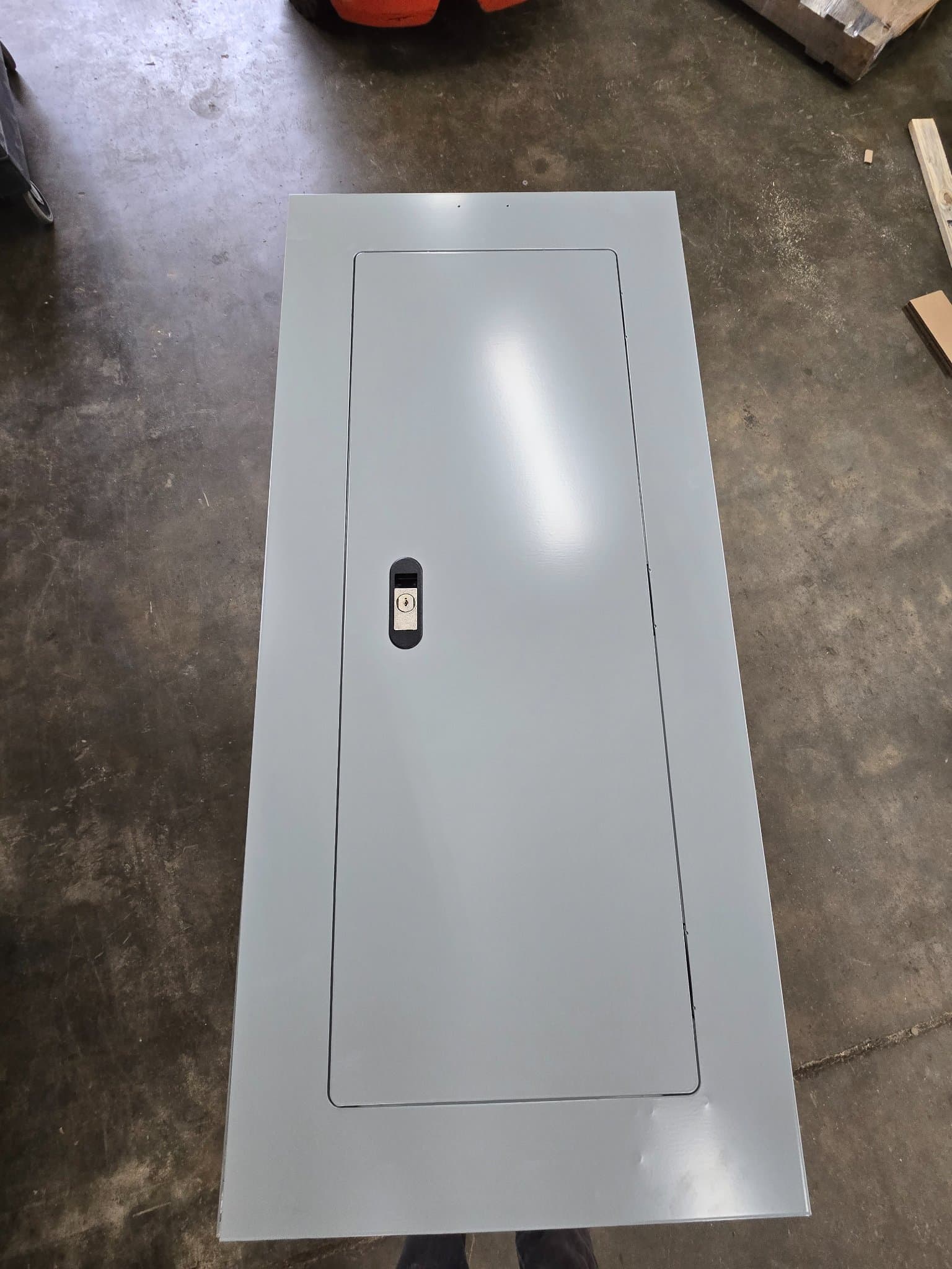 Siemens P1C42BL100BST Panelboard 100A 208/120V 42 Circuits MCB – image 1