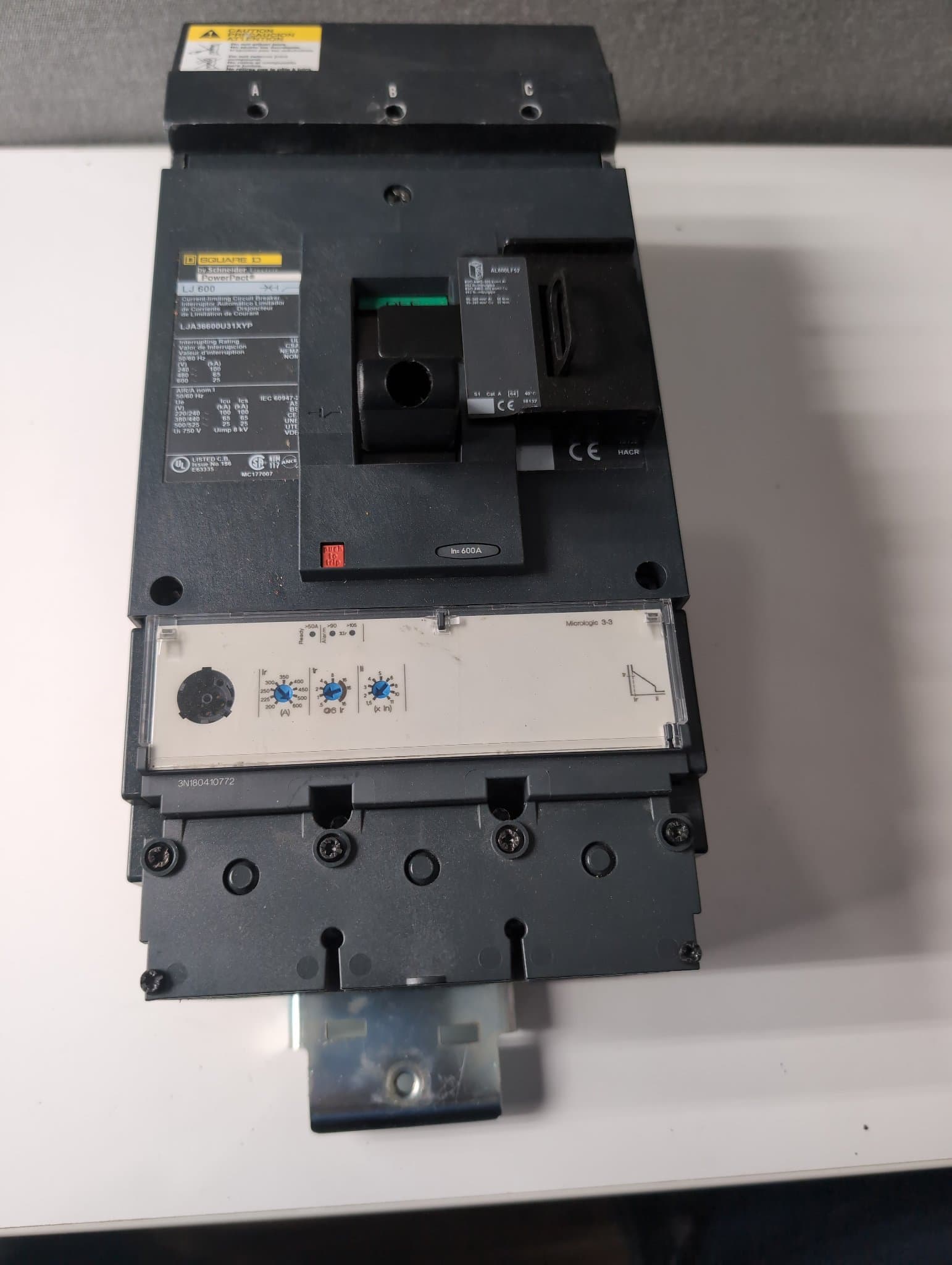 Square D LJA36600U31XYP Circuit Breaker 600A 600V 3P