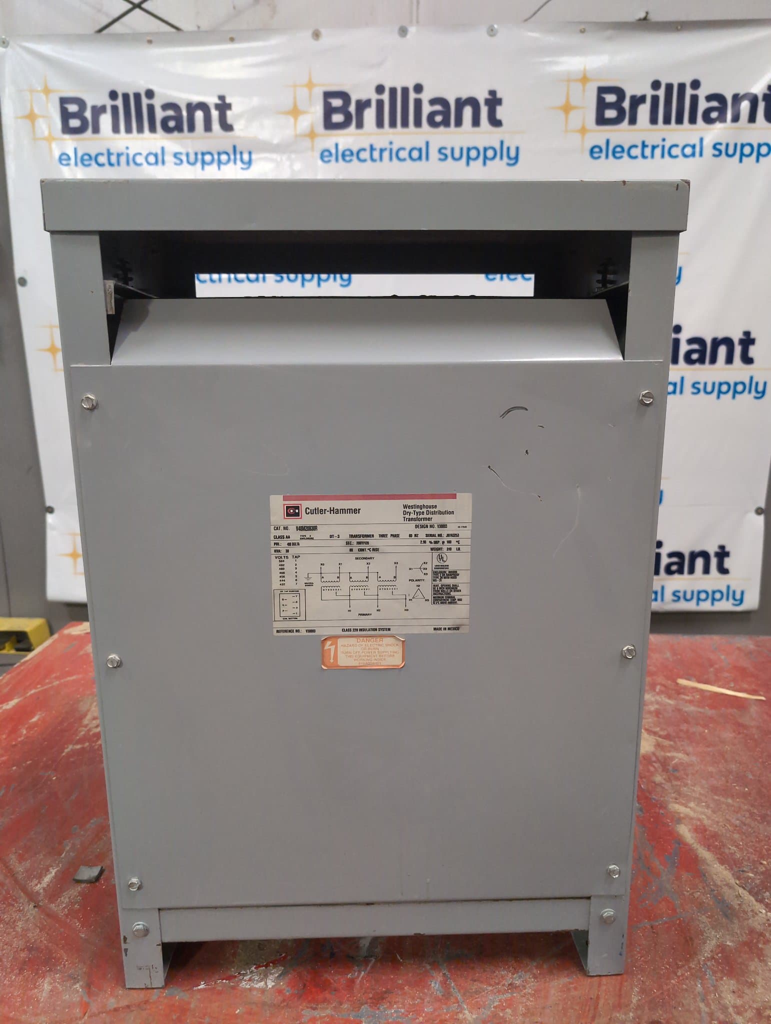 Westinghouse V48M28B30R 30kVA Dry Type Transformer 480V/208-120V NEMA 2 – image 1