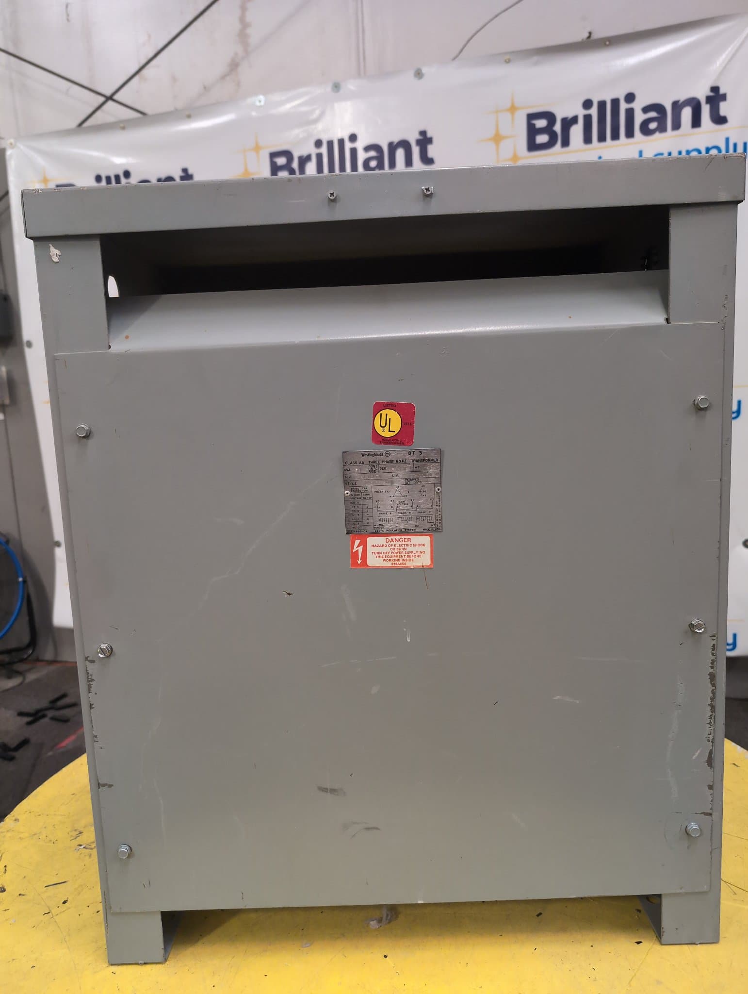 Westinghouse V48M28F30M 30kVA Dry Type Transformer 480V/208-120V NEMA 1 – image 1