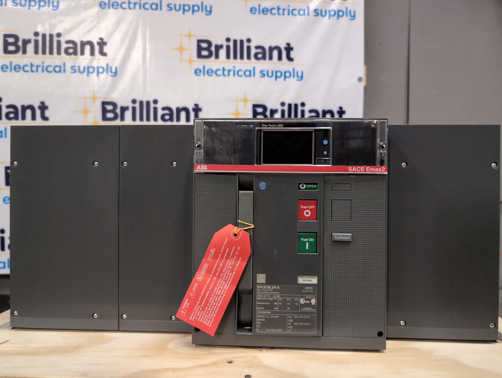 ABB SACE E6.2H-A Circuit Breaker 4000A 635V I-Line – image 1