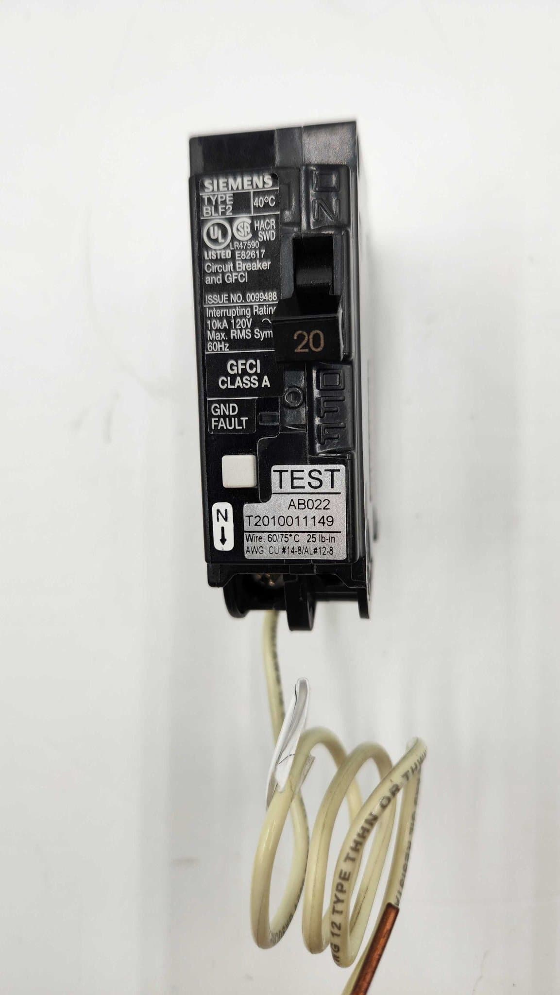 Siemens BF120A Circuit Breaker 20A 1P 120V – image 1