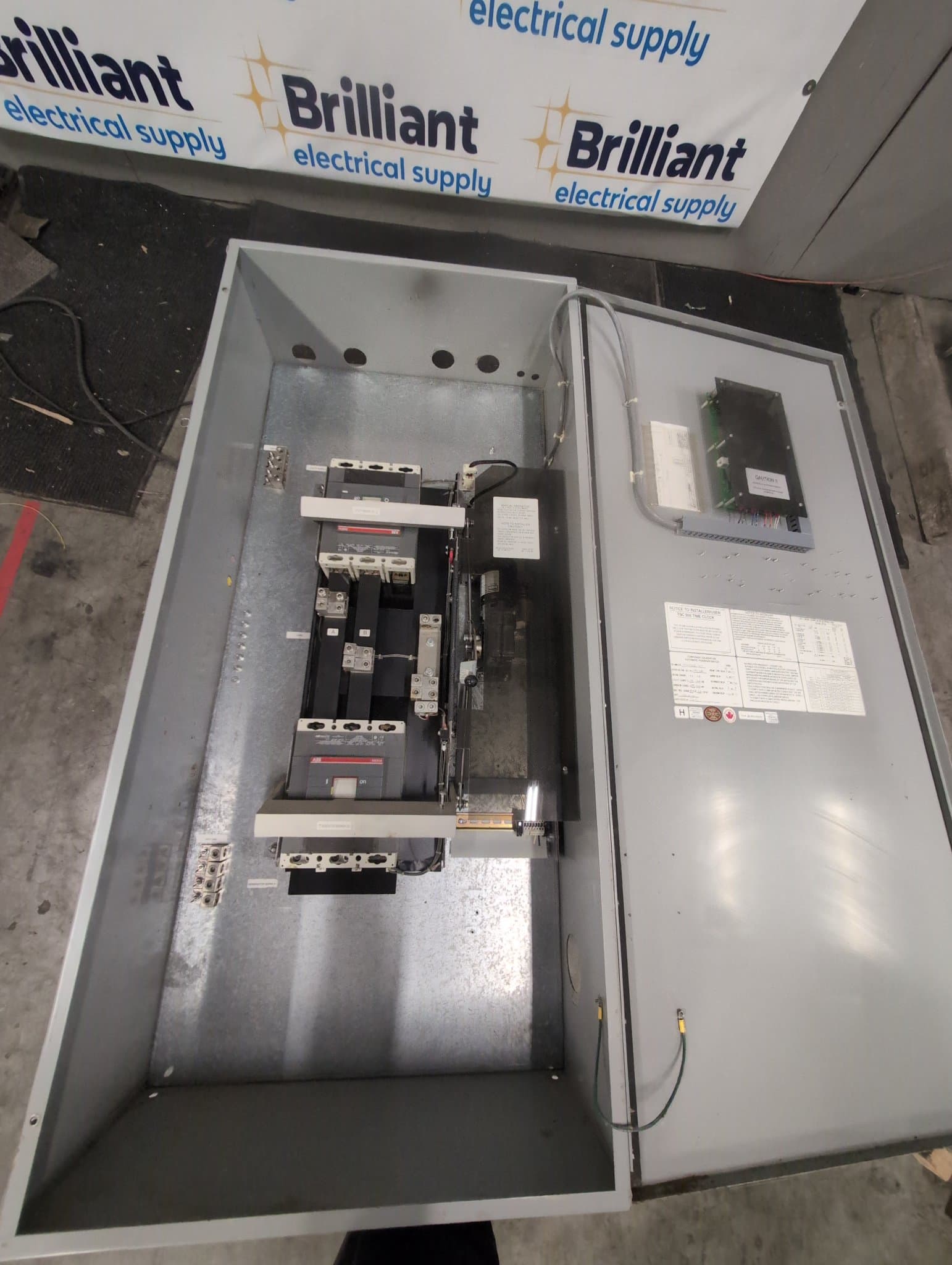 Thomson Technology GCS TSC 800 Automatic Transfer Switch 400A 240V – image 1
