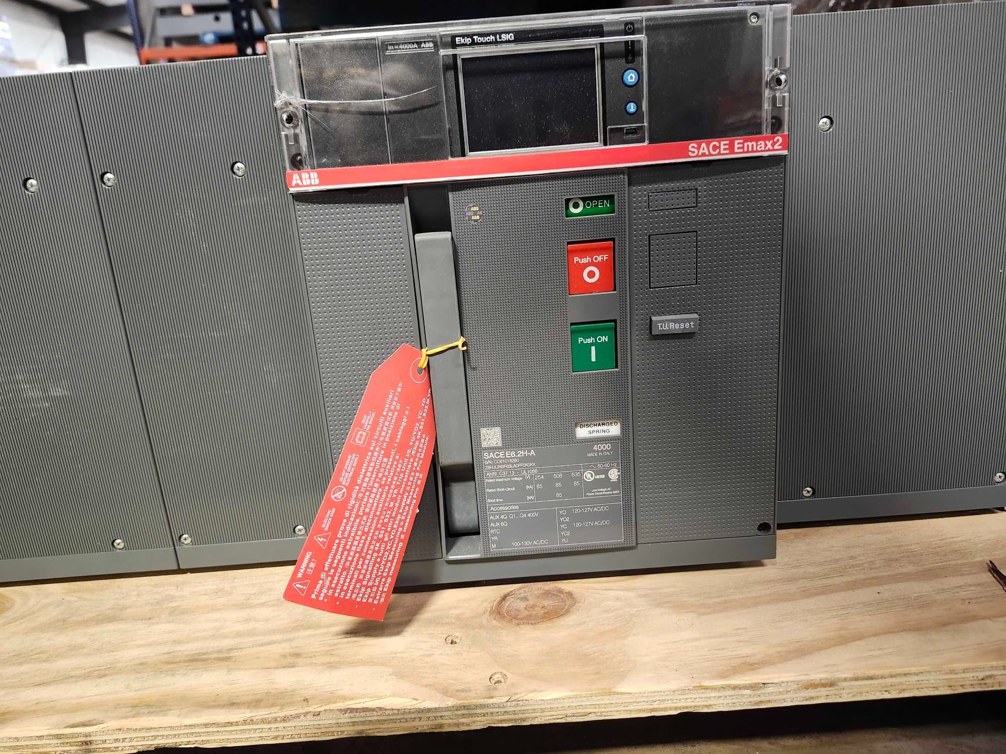 ABB SACE E6.2H-A Circuit Breaker 4000A 635V 3PH – image 1